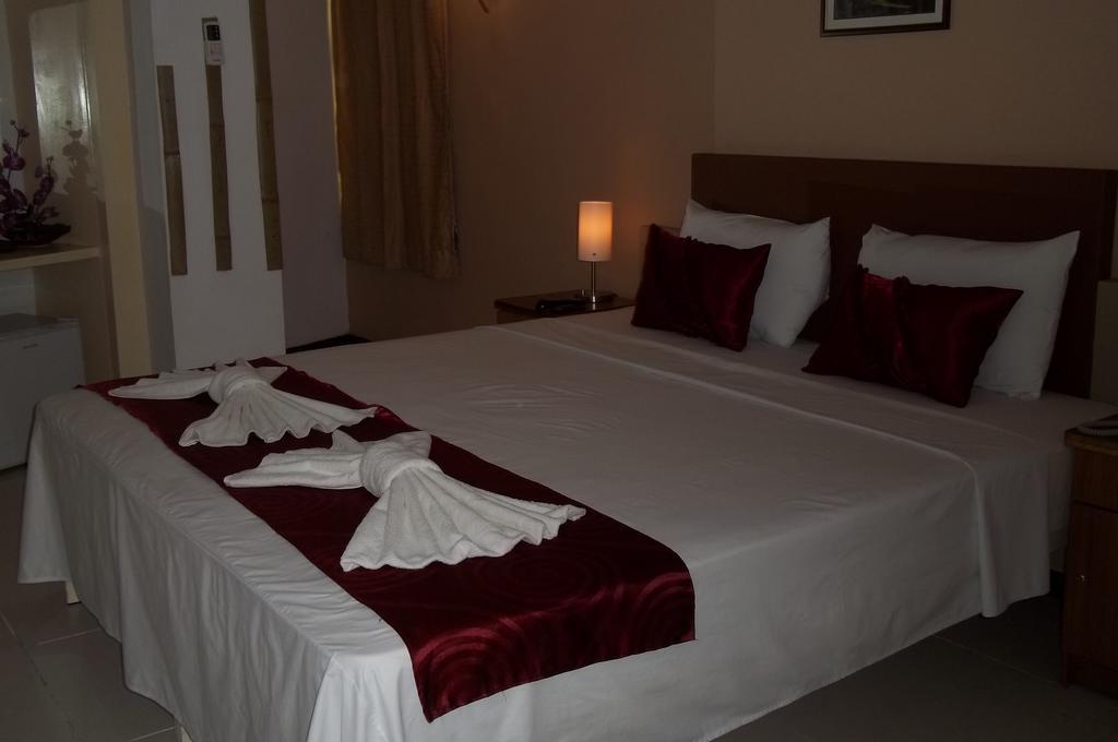 Hypertek Hotel Grand-Baie Eksteriør bilde