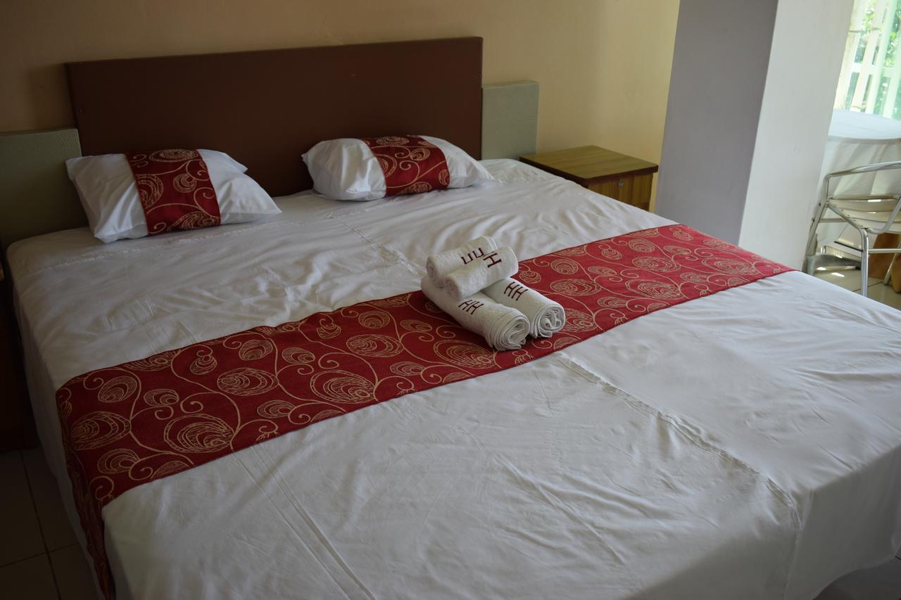 Hypertek Hotel Grand-Baie Eksteriør bilde