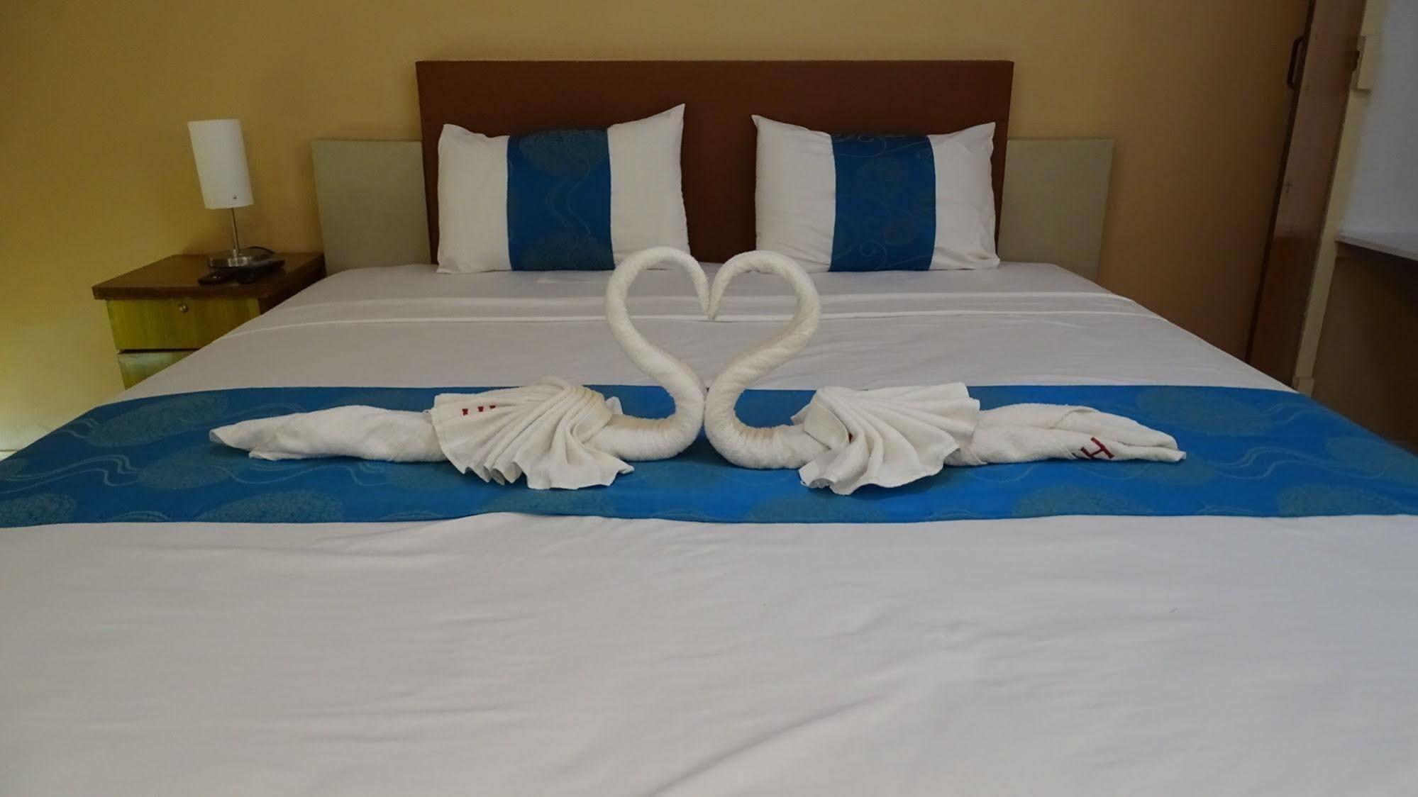 Hypertek Hotel Grand-Baie Eksteriør bilde